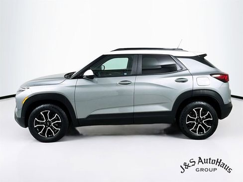 Used 2025 Chevrolet TrailBlazer ACTIV w/ Convenience Package image 4