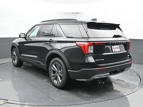 New 2026 Ford Explorer Active w/ Active Comfort Package AWD/4WD image 10