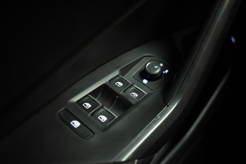 Used 2025 Volkswagen Jetta Sport FWD image 26