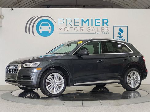 Used 2020 Audi Q5 2.0T Premium Plus w/ Premium Plus Package AWD/4WD image 3