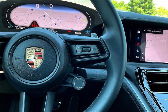 Used 2025 Porsche Panamera RWD image 12