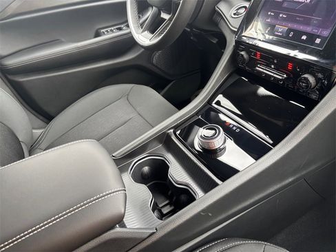 New 2025 Jeep Grand Cherokee Laredo w/ Luxury Tech Group I image 19