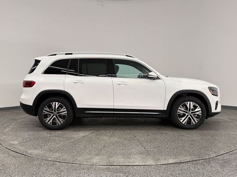 Used 2026 Mercedes-Benz GLB 250 image 8