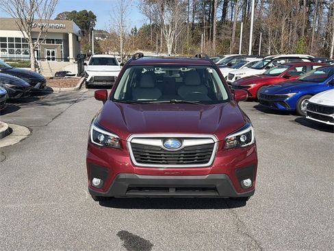 Used 2021 Subaru Forester Premium image 2