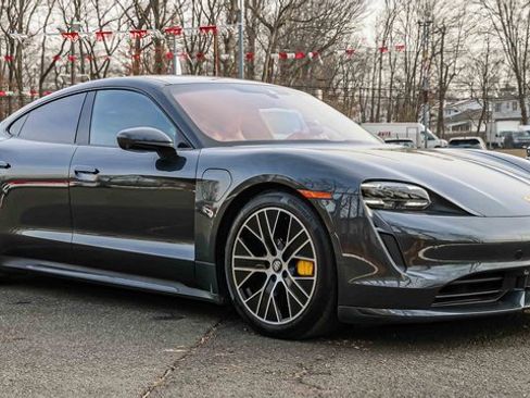 Used 2020 Porsche Taycan Turbo image 1