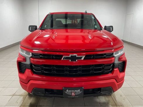 Used 2023 Chevrolet Silverado 1500 RST image 2