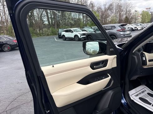 New 2026 Nissan Armada Platinum Reserve AWD/4WD image 10