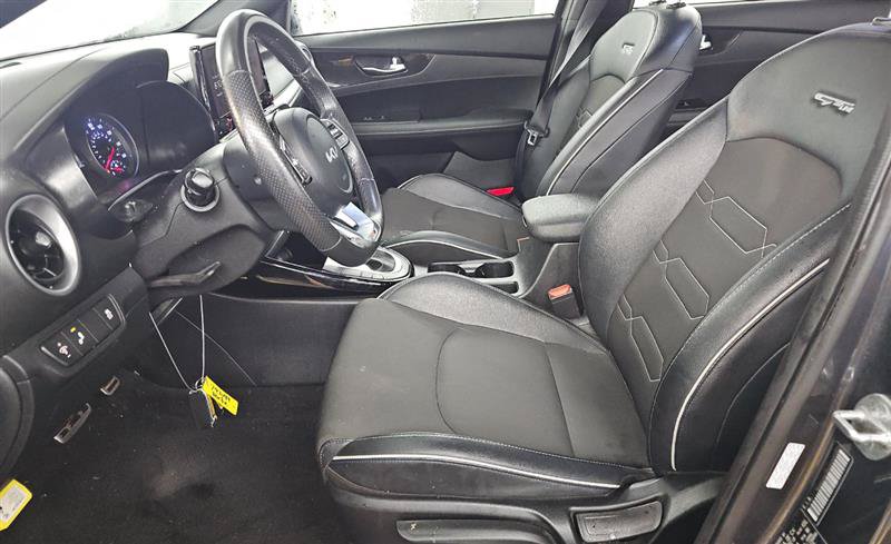 Used 2024 Kia Forte GT-Line w/ GT-Line Premium Package FWD image 6