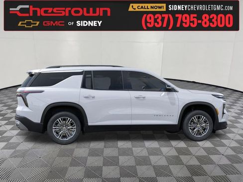 New 2026 Chevrolet Traverse LT w/ Driver Confidence Package image 5