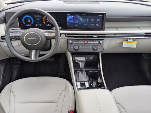 New 2026 Hyundai Tucson SE image 15