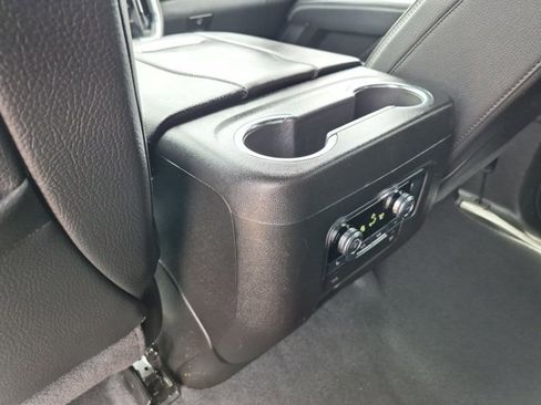 Used 2025 GMC Yukon XL Denali AWD/4WD image 22
