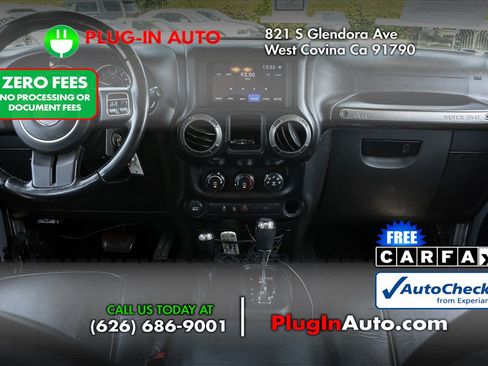 Used 2017 Jeep Wrangler Unlimited Sport w/ Connectivity Group AWD/4WD image 16