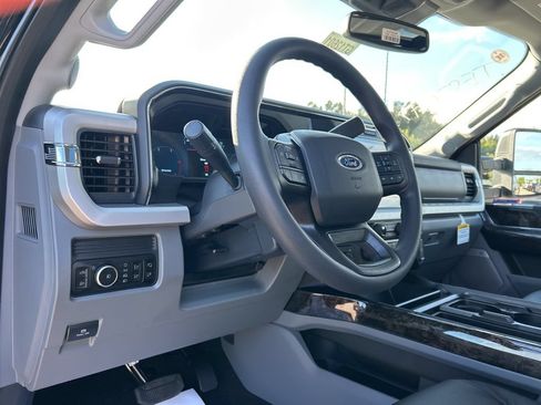 New 2026 Ford F250 XLT w/ XLT Premium Package AWD/4WD image 19