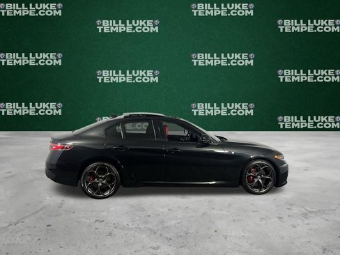 Used 2024 Alfa Romeo Giulia Ti w/ Performance Driving Package image 5