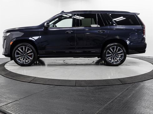Used 2022 Cadillac Escalade Sport Platinum w/ Heavy-Duty Trailer Package image 8