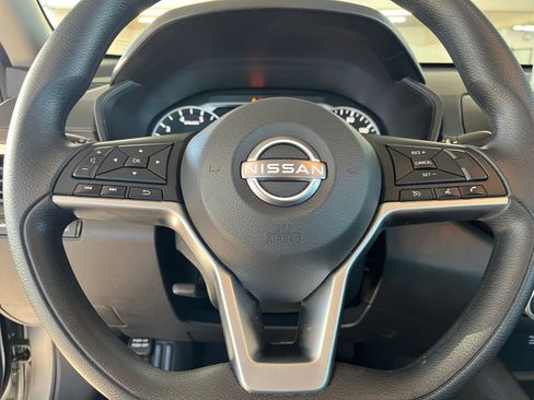 Used 2024 Nissan Altima 2.5 SV image 28