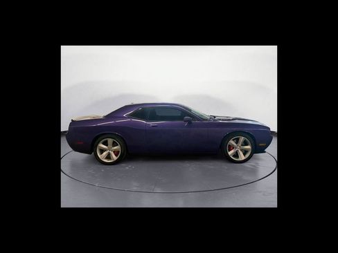 Used 2010 Dodge Challenger SRT8 w/ SRT Option Group II RWD image 7