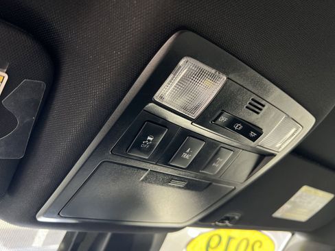 Used 2019 Toyota Tacoma TRD Off-Road image 33