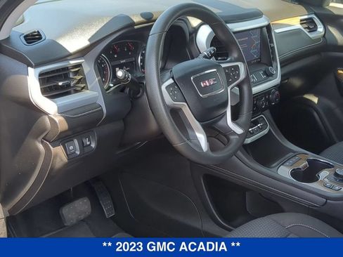 Certified 2023 GMC Acadia SLE w/ Driver Convenience Package AWD/4WD image 11