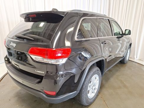 Used 2019 Jeep Grand Cherokee Laredo w/ Security & Convenience Group image 24
