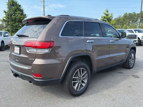Used 2021 Jeep Grand Cherokee Limited w/ Trailer Tow Group IV RWD image 6