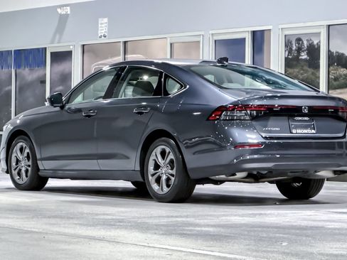 Used 2023 Honda Accord EX image 3