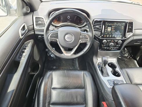 Used 2020 Jeep Grand Cherokee Limited AWD/4WD image 11