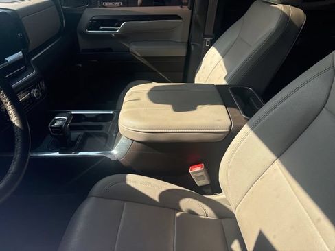Used 2023 GMC Sierra 1500 SLT w/ SLT Premium Package AWD/4WD image 7