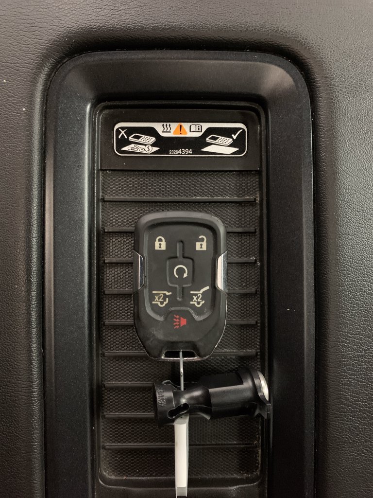 Used 2017 Chevrolet Tahoe Premier AWD/4WD image 35