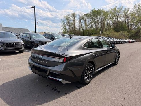 Certified 2025 Hyundai Sonata SEL FWD image 3