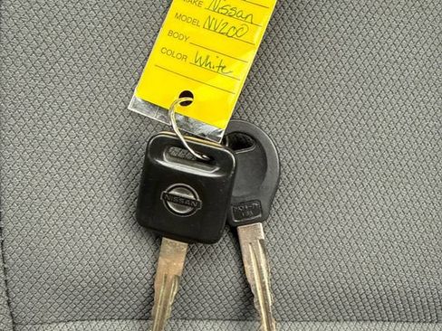Used 2016 Nissan NV200 S w/ Back Door Glass Package FWD image 34