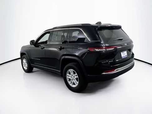 Used 2023 Jeep Grand Cherokee Laredo w/ Luxury Tech Group I AWD/4WD image 7