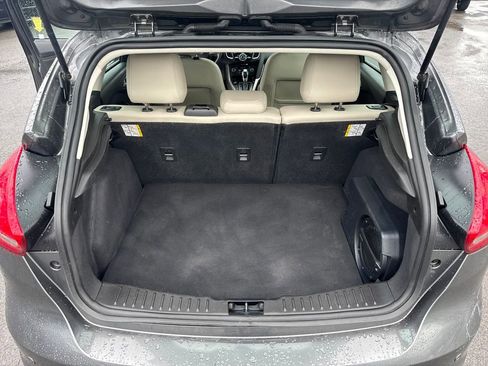 Used 2018 Ford Focus Titanium FWD image 38