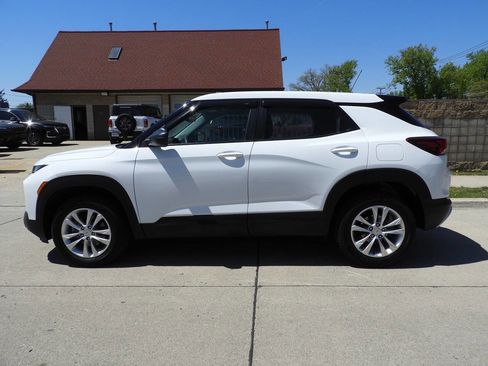 Used 2022 Chevrolet TrailBlazer LS AWD/4WD image 7