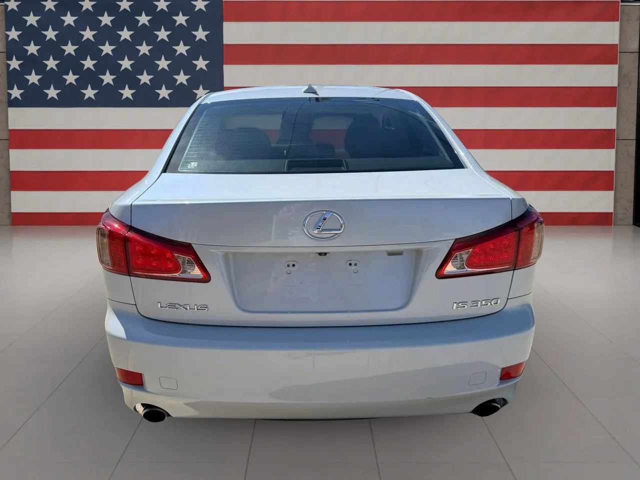 Used 2011 Lexus IS 350 w/ Premium Pkg Value Edition RWD image 6