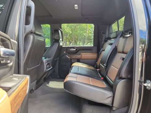 Used 2020 Chevrolet Silverado 3500 High Country w/ Z71 Off-Road Package AWD/4WD image 12