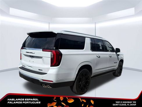 New 2026 GMC Yukon XL Denali w/ Denali Reserve Package AWD/4WD image 5