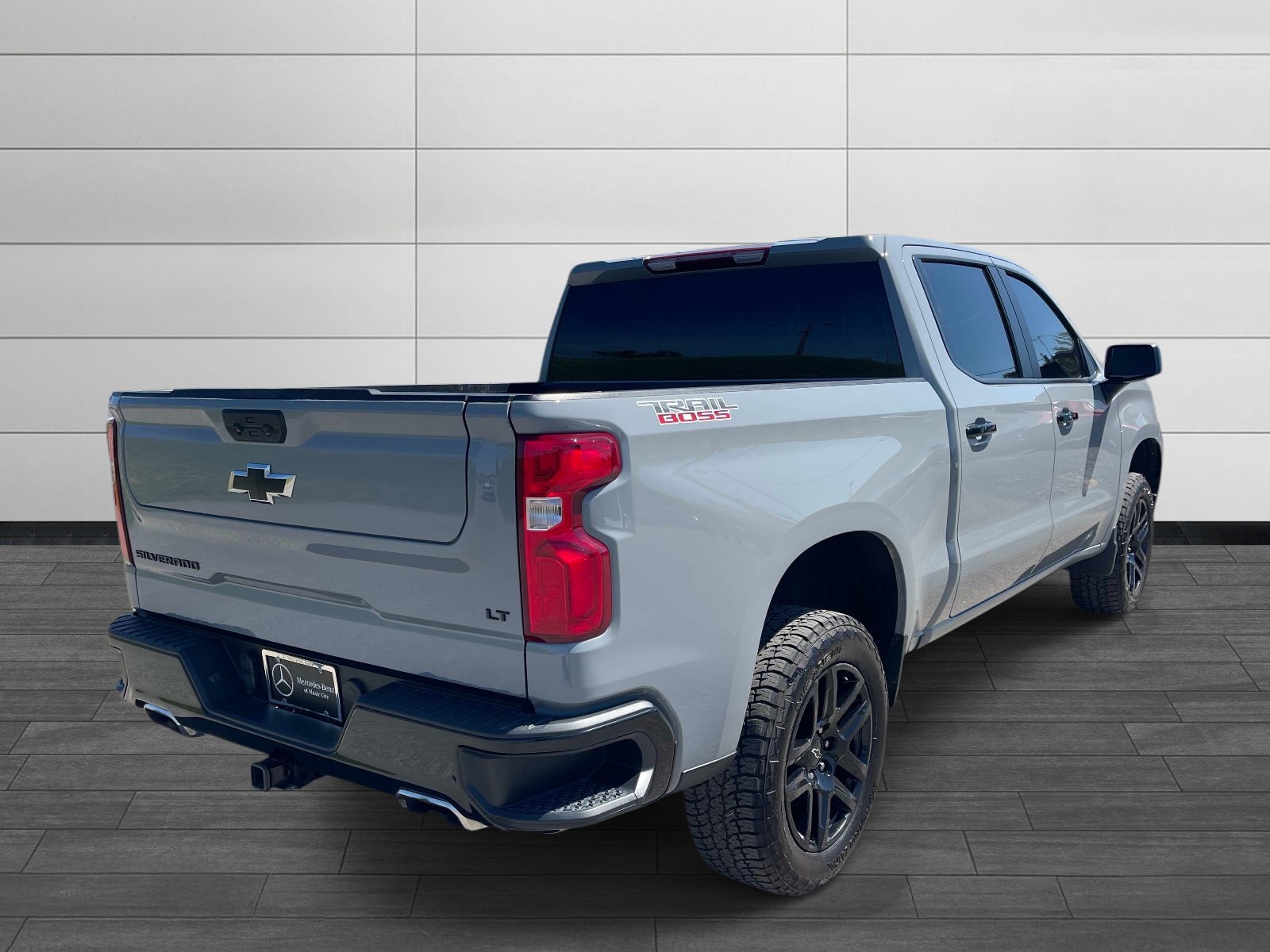 Used 2024 Chevrolet Silverado 1500 LT Trail Boss w/ Protection Package AWD/4WD image 3