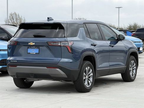 Used 2025 Chevrolet Equinox LT image 4