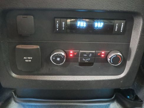 Used 2015 Ford Expedition Platinum image 13