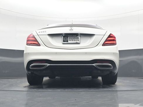 Used 2019 Mercedes-Benz S 560 Sedan image 23