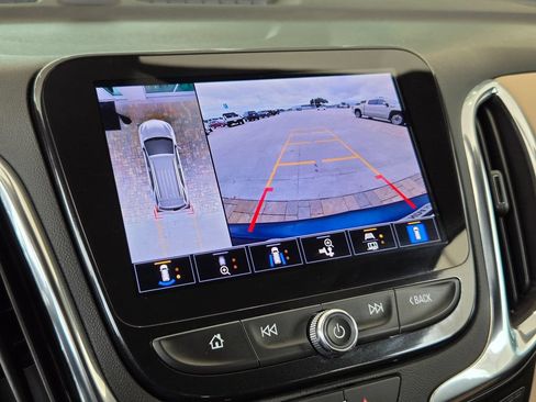 Used 2023 Chevrolet Equinox Premier AWD/4WD image 33