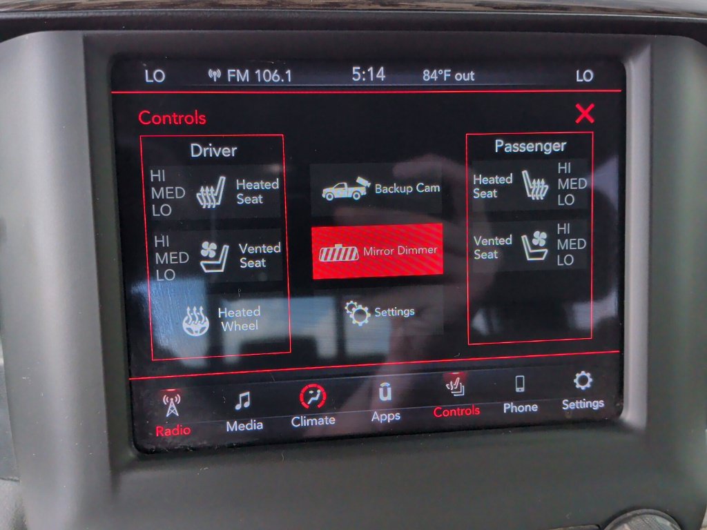 Used 2020 RAM 1500 Laramie RWD image 29