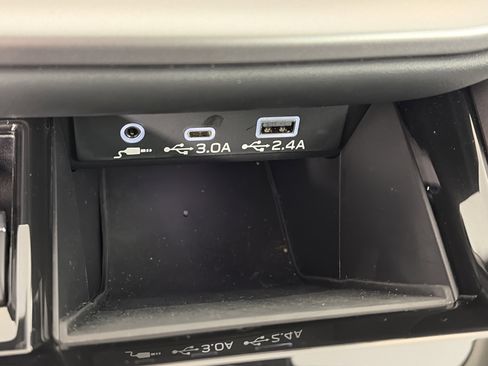 Used 2025 Subaru Legacy Premium image 23