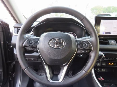 Certified 2024 Toyota RAV4 XLE image 31