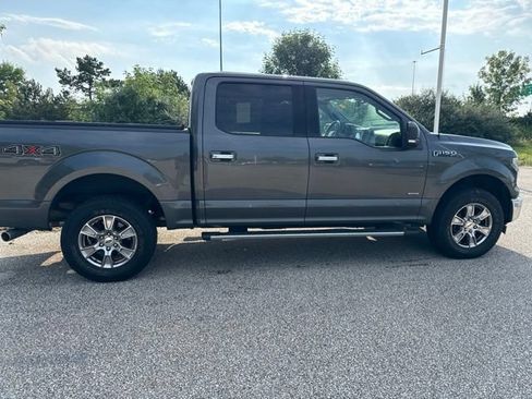 Used 2017 Ford F150 XLT w/ Equipment Group 302A Luxury AWD/4WD image 8