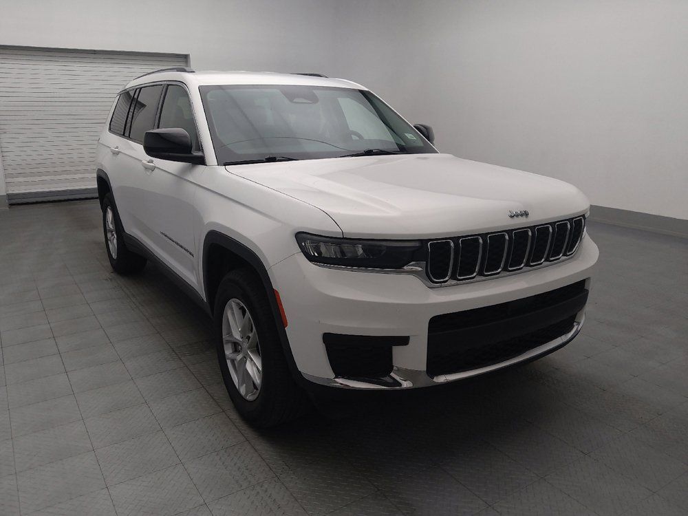 Used 2023 Jeep Grand Cherokee L Laredo RWD image 13