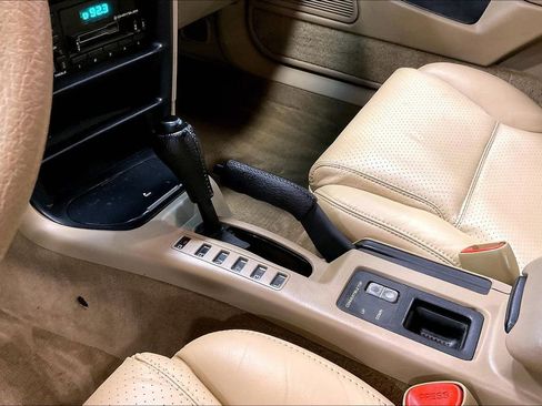Used 1993 Chrysler LeBaron Convertible FWD image 16