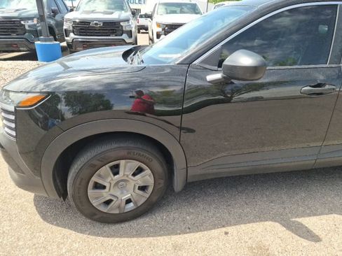 Certified 2025 Nissan Kicks S FWD image 7