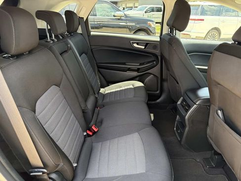Used 2022 Ford Edge SE w/ Black Appearance Package AWD/4WD image 13